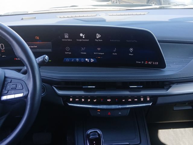 Used 2024 Cadillac XT4 Premium Luxury AWD/4WD image 13