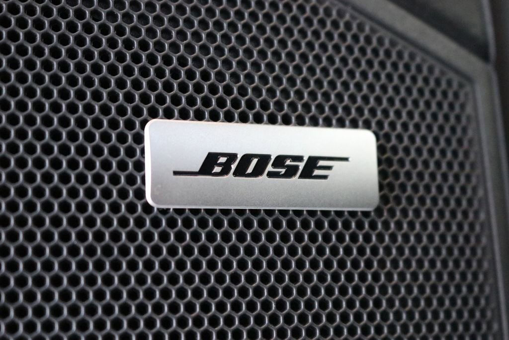 Used 2024 Porsche Cayenne image 54