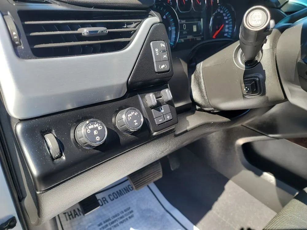 Used 2020 GMC Yukon XL SLT w/ Open Road Package image 12