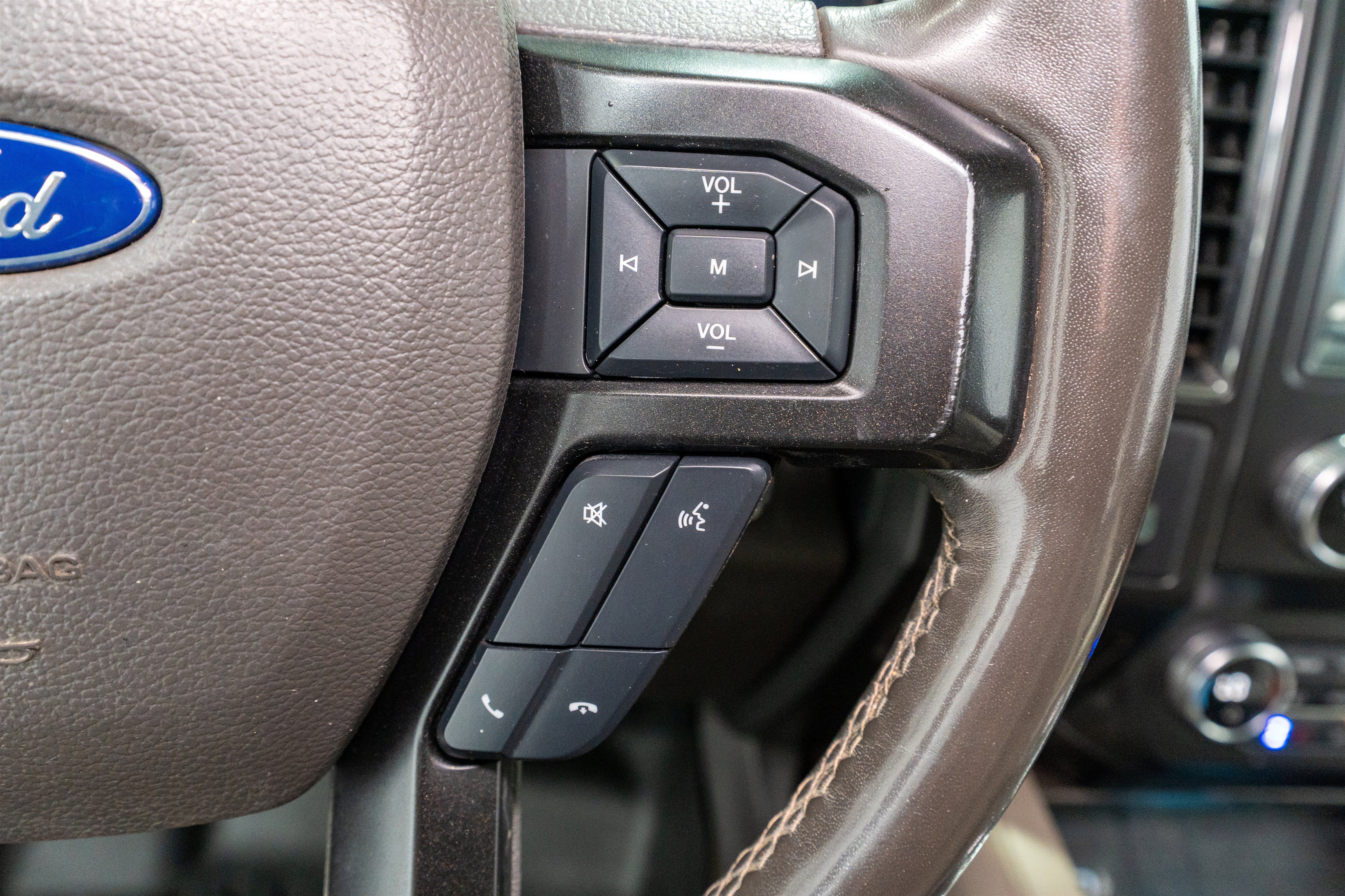 Used 2019 Ford Expedition Limited RWD image 28