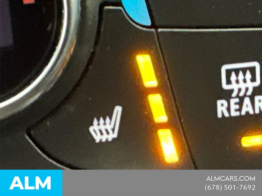 Used 2024 Chevrolet Malibu LT image 34