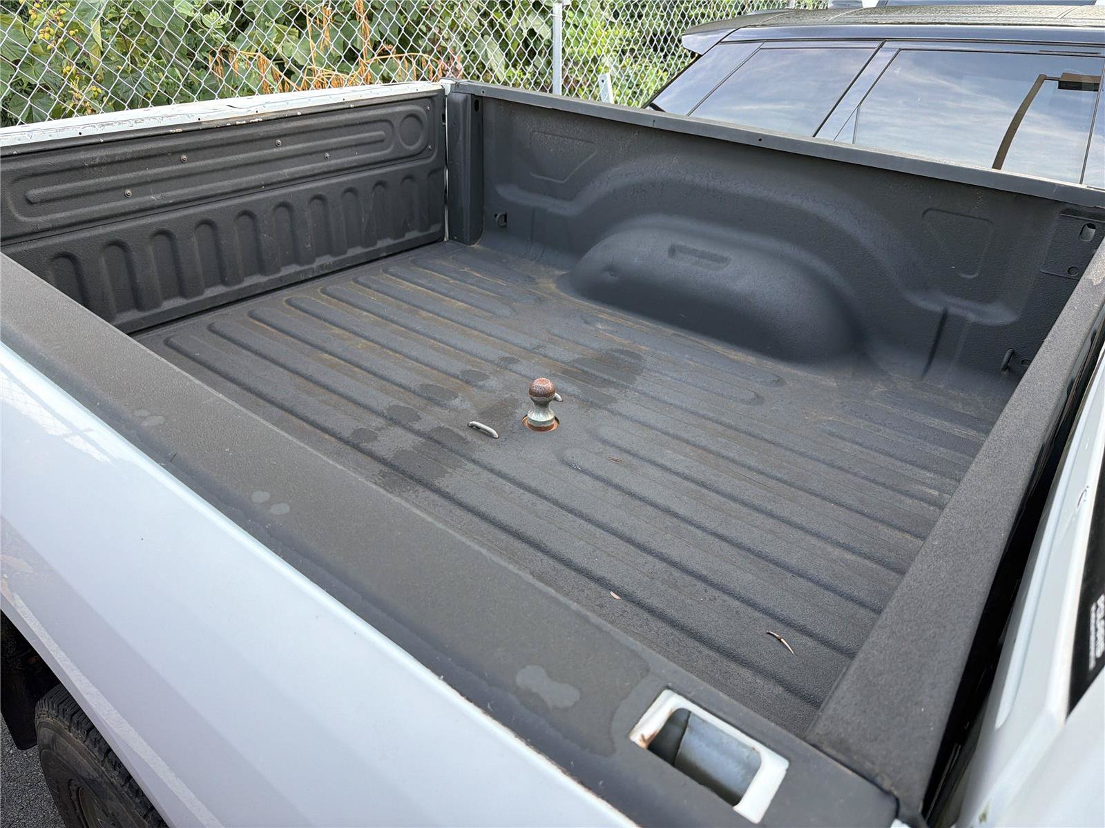 Used 2014 RAM 3500 Tradesman w/ Chrome Appearance Group AWD/4WD image 4