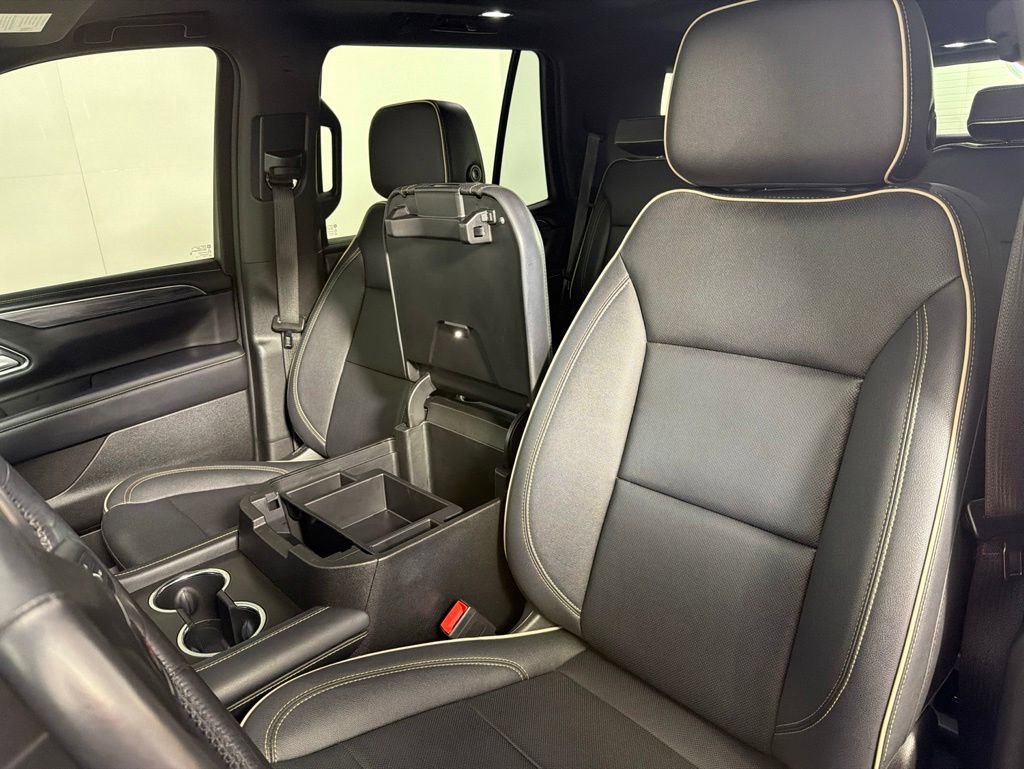 Used 2022 GMC Yukon SLT w/ SLT Luxury Package AWD/4WD image 23