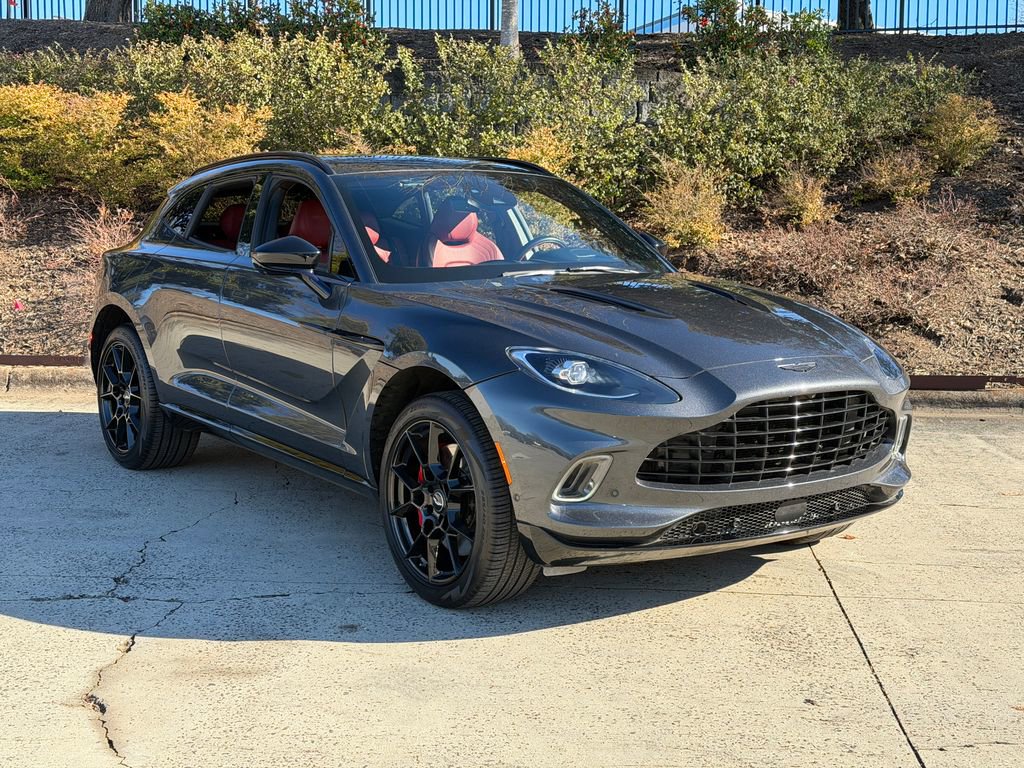 Used 2021 Aston Martin DBX image 1