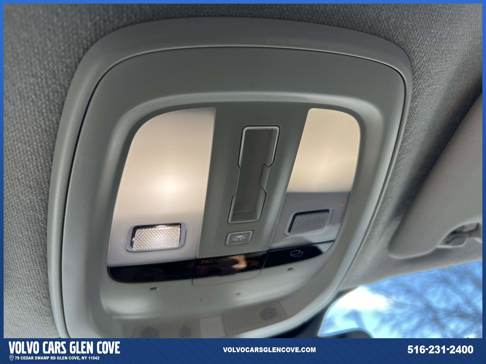 Used 2025 Volvo XC40 B5 Ultra w/ Protection Package Premier image 33