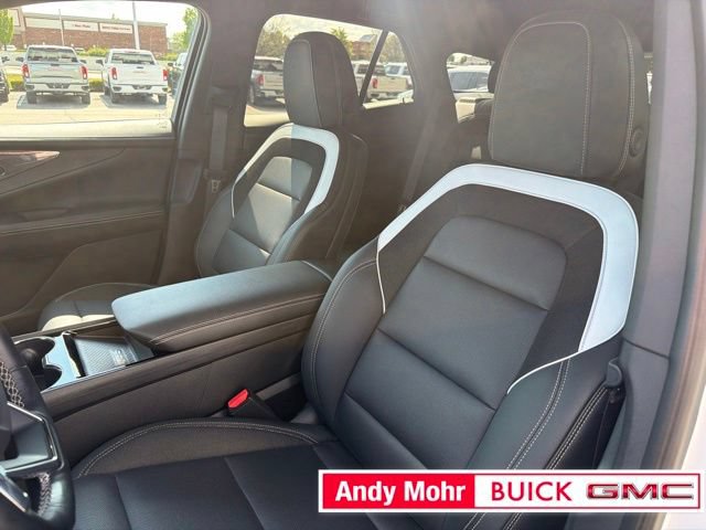 Used 2024 Chevrolet Blazer EV LT AWD/4WD image 16