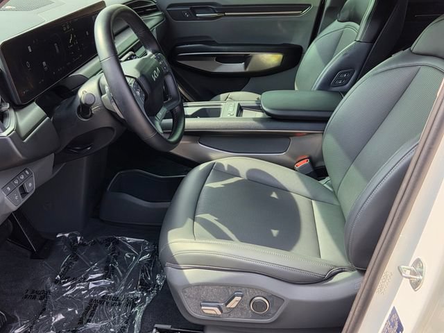 Used 2024 Kia EV9 Light Long Range RWD image 10