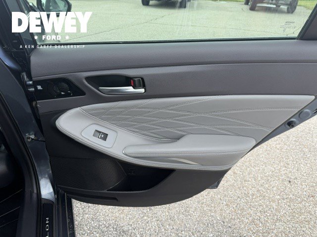 Used 2020 Toyota Avalon Limited w/ Advanced Safety Package FWD image 33