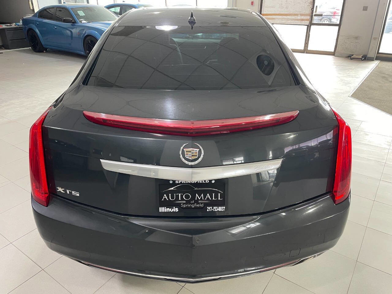 Used 2013 Cadillac XTS Luxury w/ Driver Awareness Package image 6