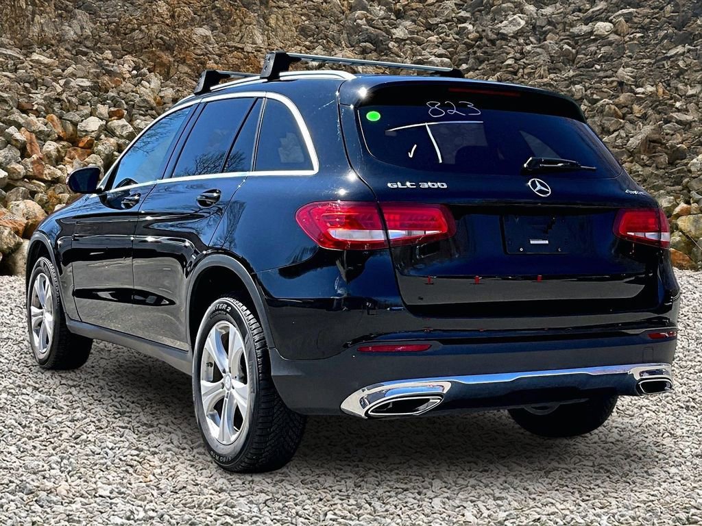 Used 2017 Mercedes-Benz GLC 300 4MATIC image 9