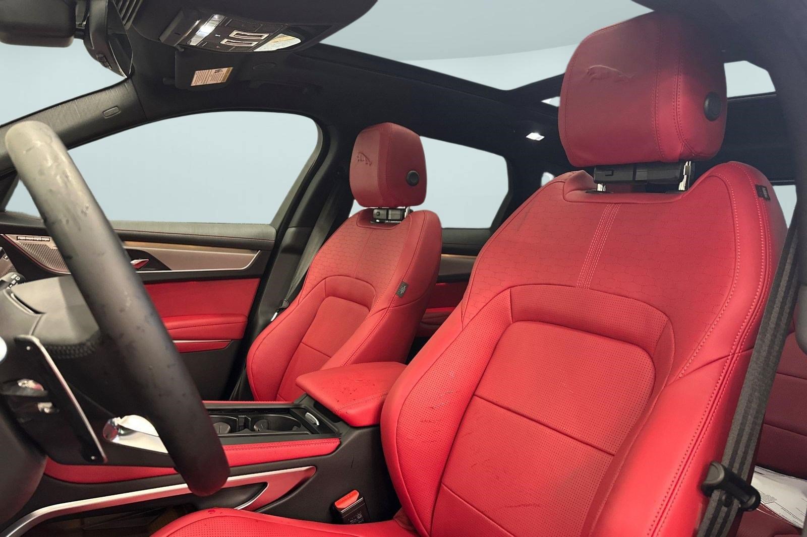 New 2025 Jaguar F-PACE R-Dynamic S AWD/4WD image 21