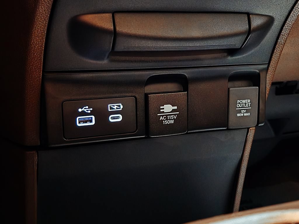 Used 2025 Honda Odyssey Touring image 32