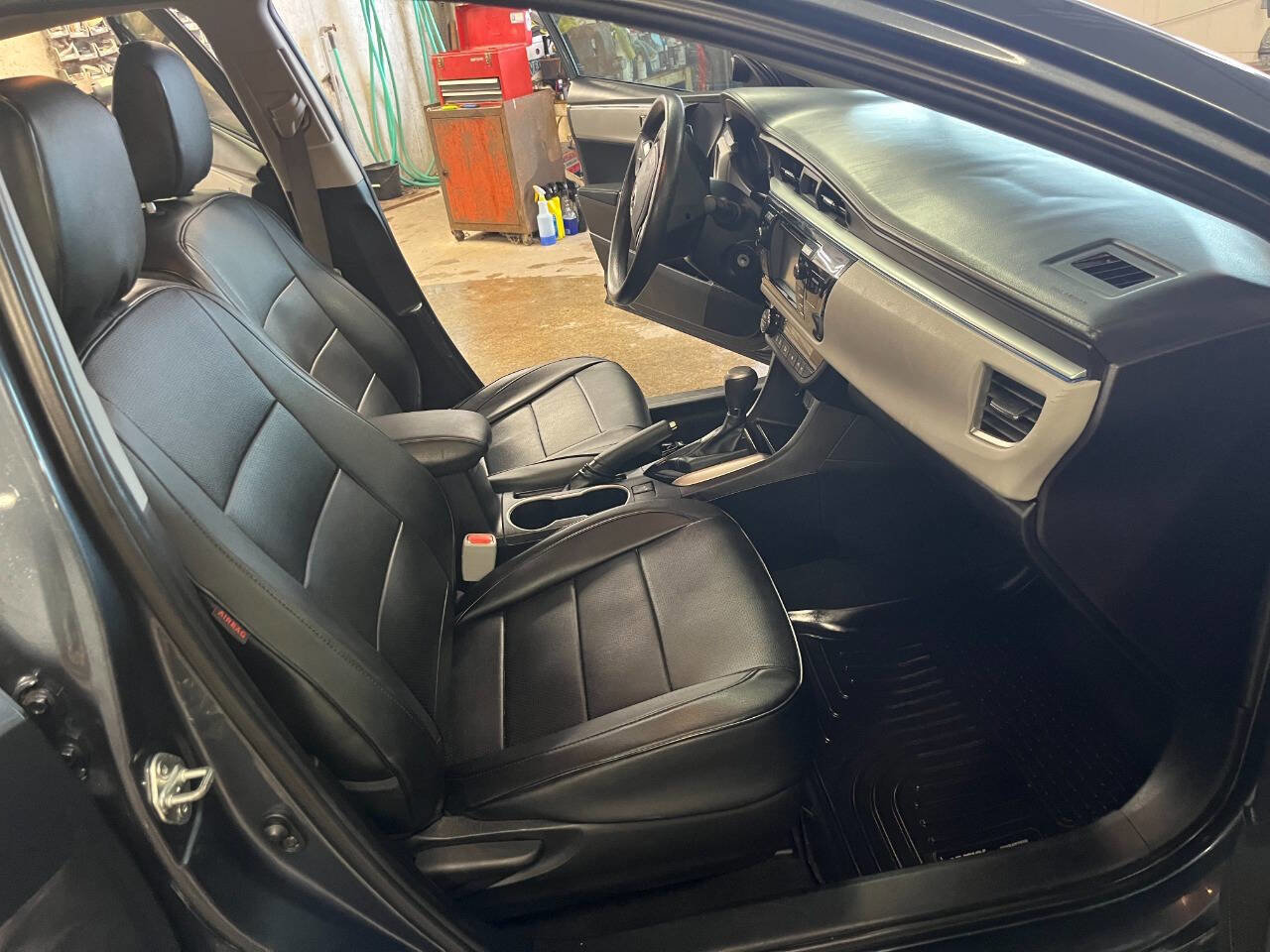 Used 2015 Toyota Corolla LE image 5