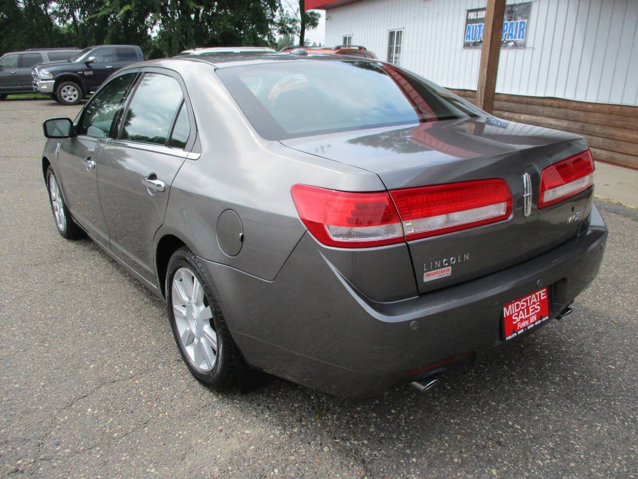 Used 2010 Lincoln MKZ FWD image 5