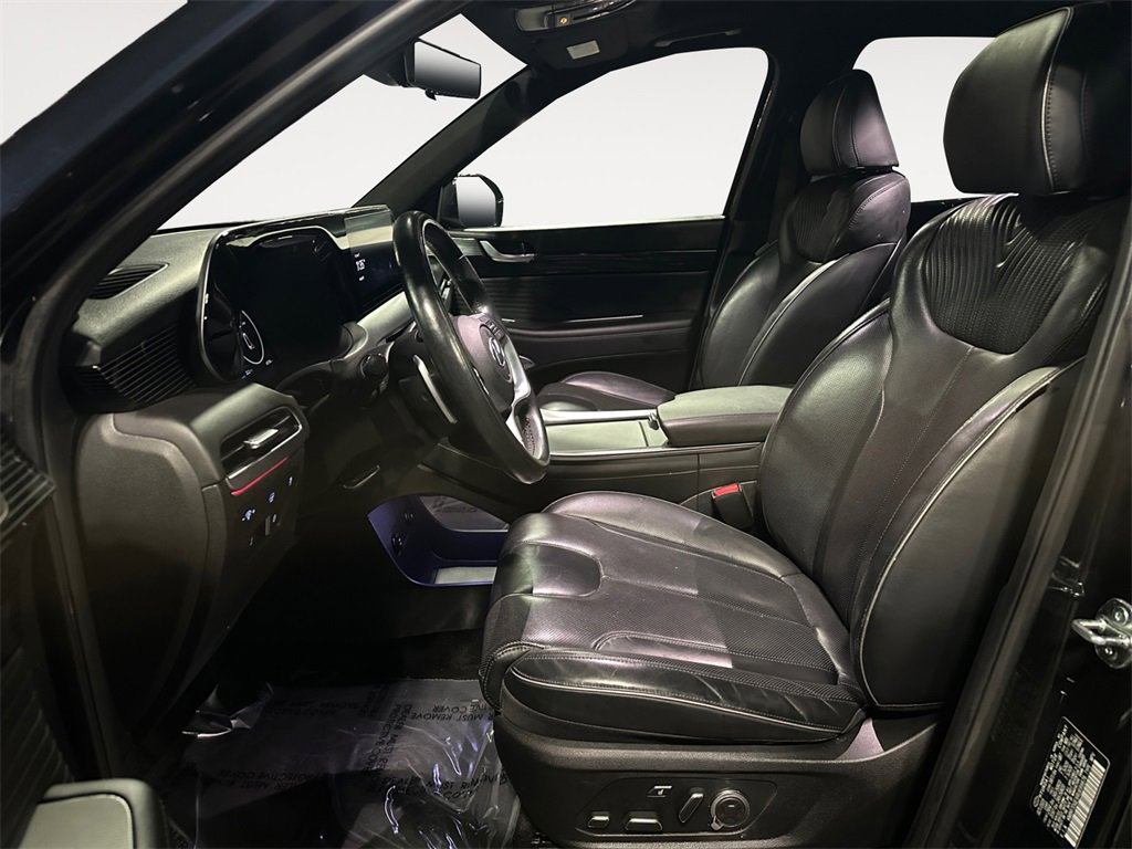 Used 2024 Hyundai Palisade Calligraphy image 9