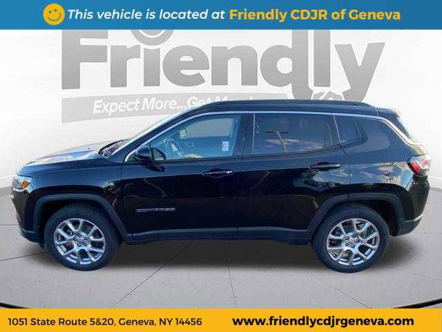Used 2022 Jeep Compass Latitude w/ Sun and Sound Group image 8
