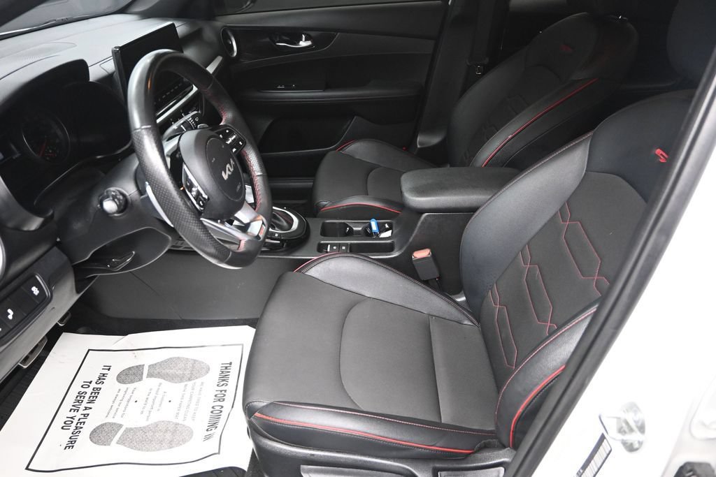 Certified 2023 Kia Forte GT FWD image 14