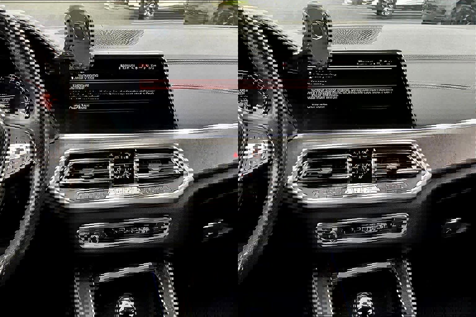 Used 2022 BMW X5 xDrive40i w/ Climate Comfort Package image 9