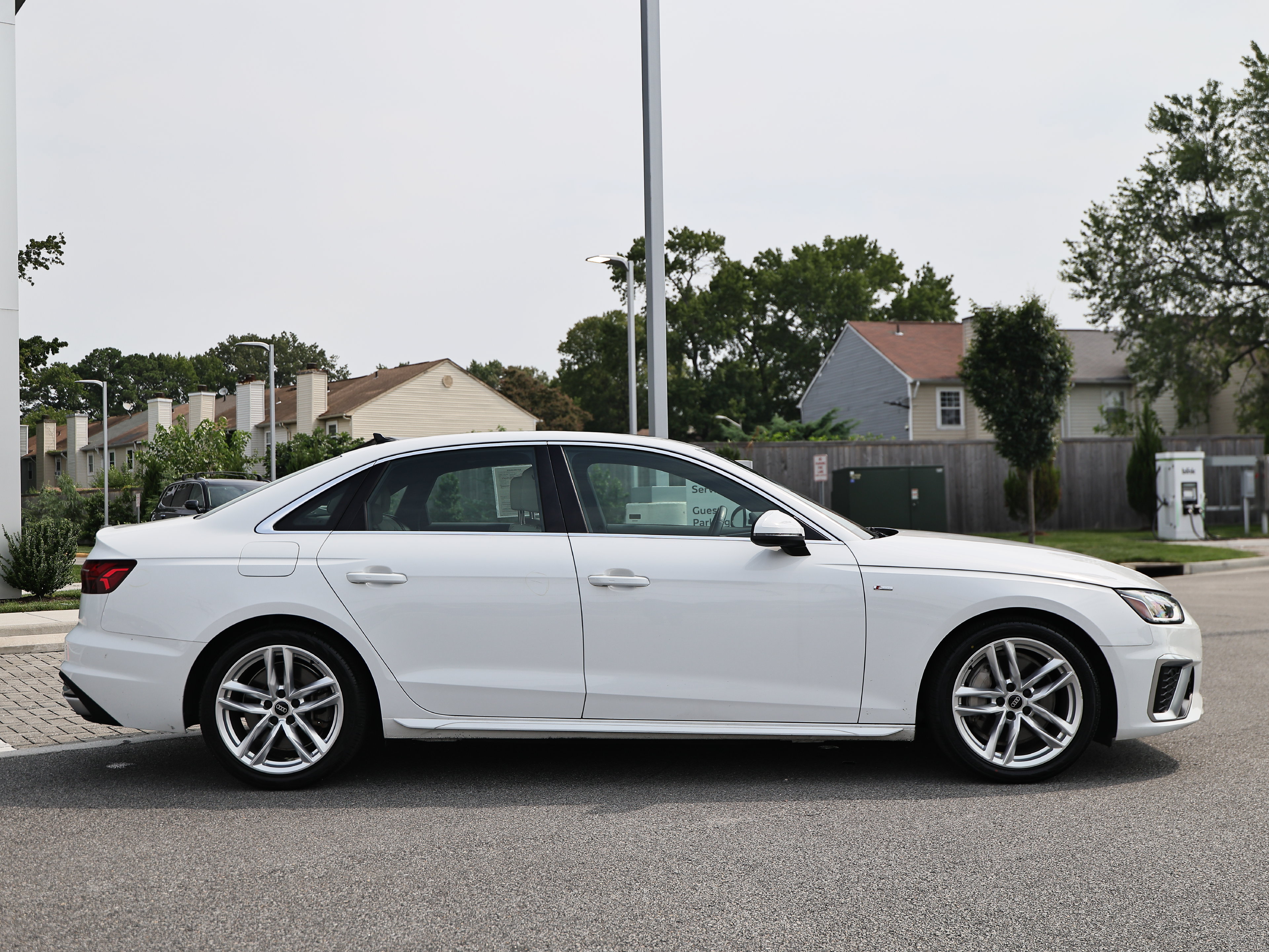 Used 2023 Audi A4 2.0T Premium Plus AWD/4WD image 4