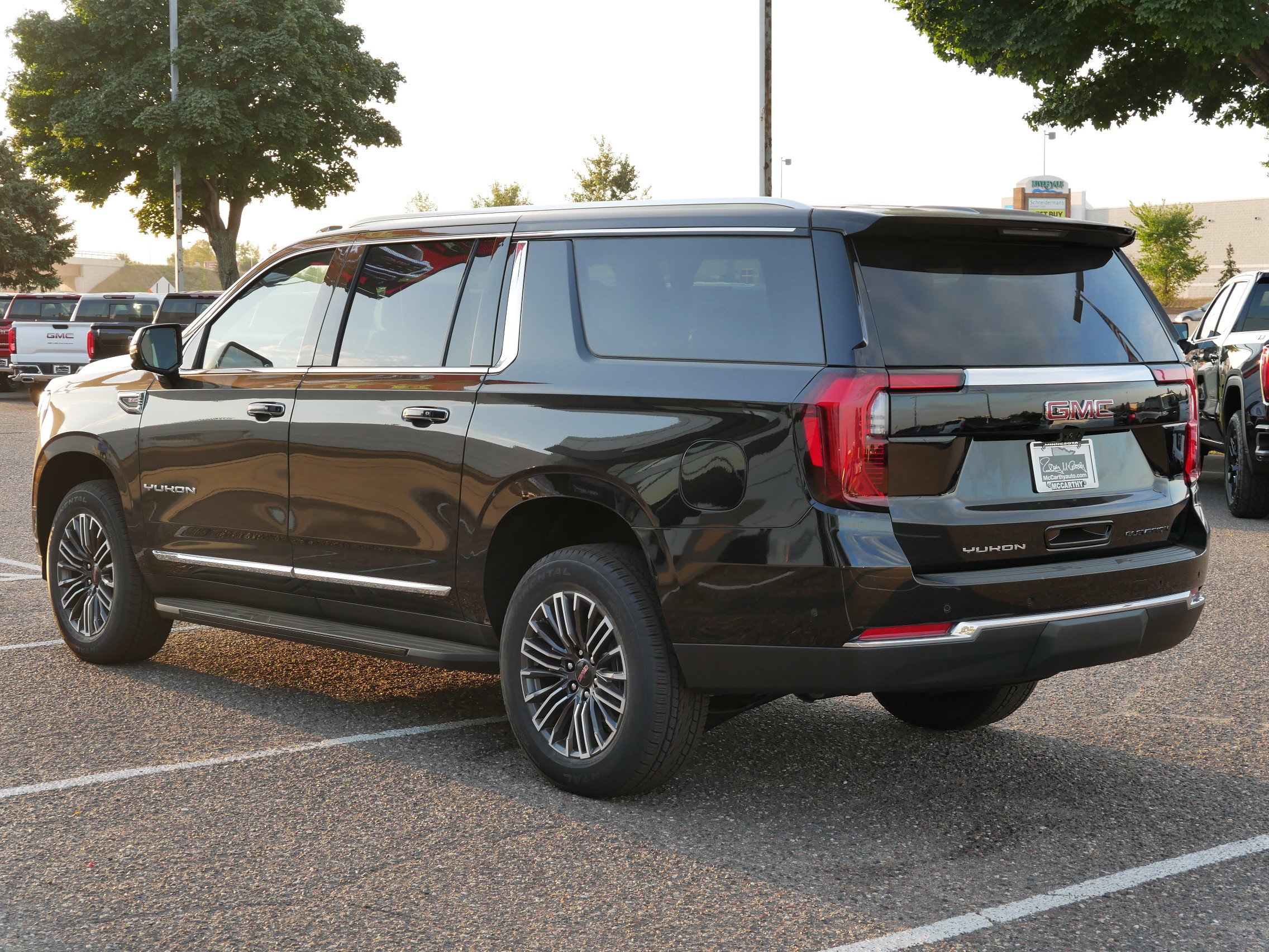 New 2026 GMC Yukon XL Elevation w/ Elevation Premium Package image 5