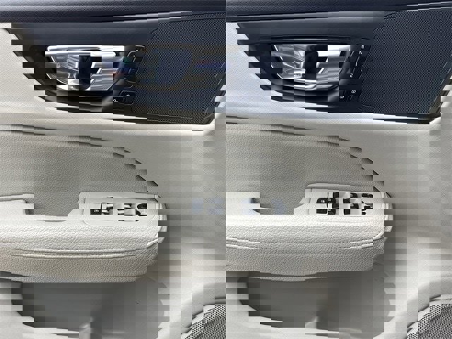 Used 2020 Volvo S60 T5 Momentum image 21