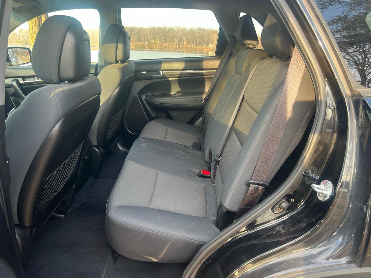 Used 2013 Kia Sorento LX w/ Convenience Pkg image 12