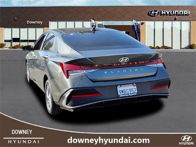 Used 2023 Chrysler 300 S image 6