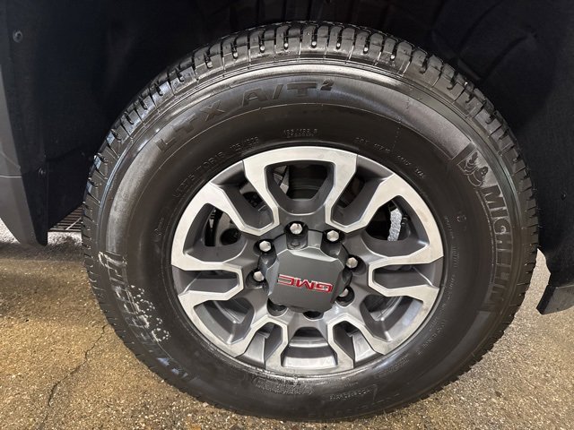 New 2026 GMC Sierra 2500 SLT image 9