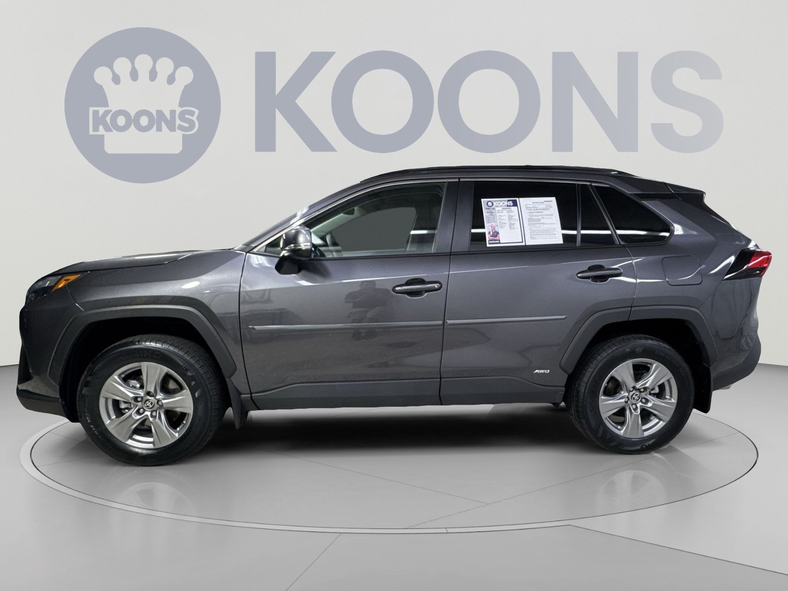 Used 2024 Toyota RAV4 LE AWD/4WD image 17