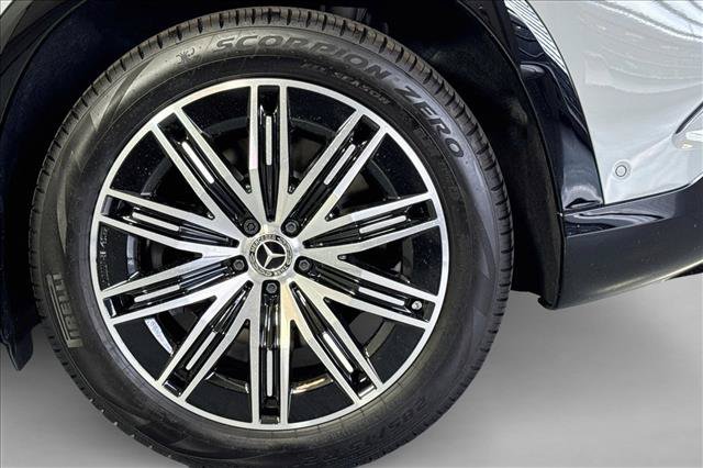 New 2026 Mercedes-Benz EQS 400 4MATIC SUV image 29