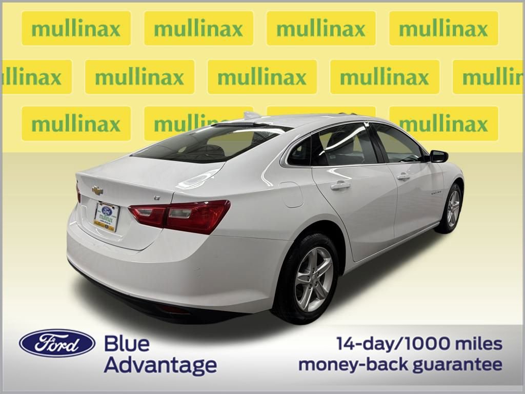 Used 2023 Chevrolet Malibu LT image 3