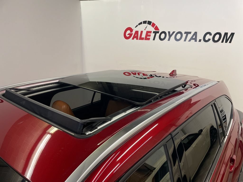 Used 2021 Toyota Highlander Platinum AWD/4WD image 9
