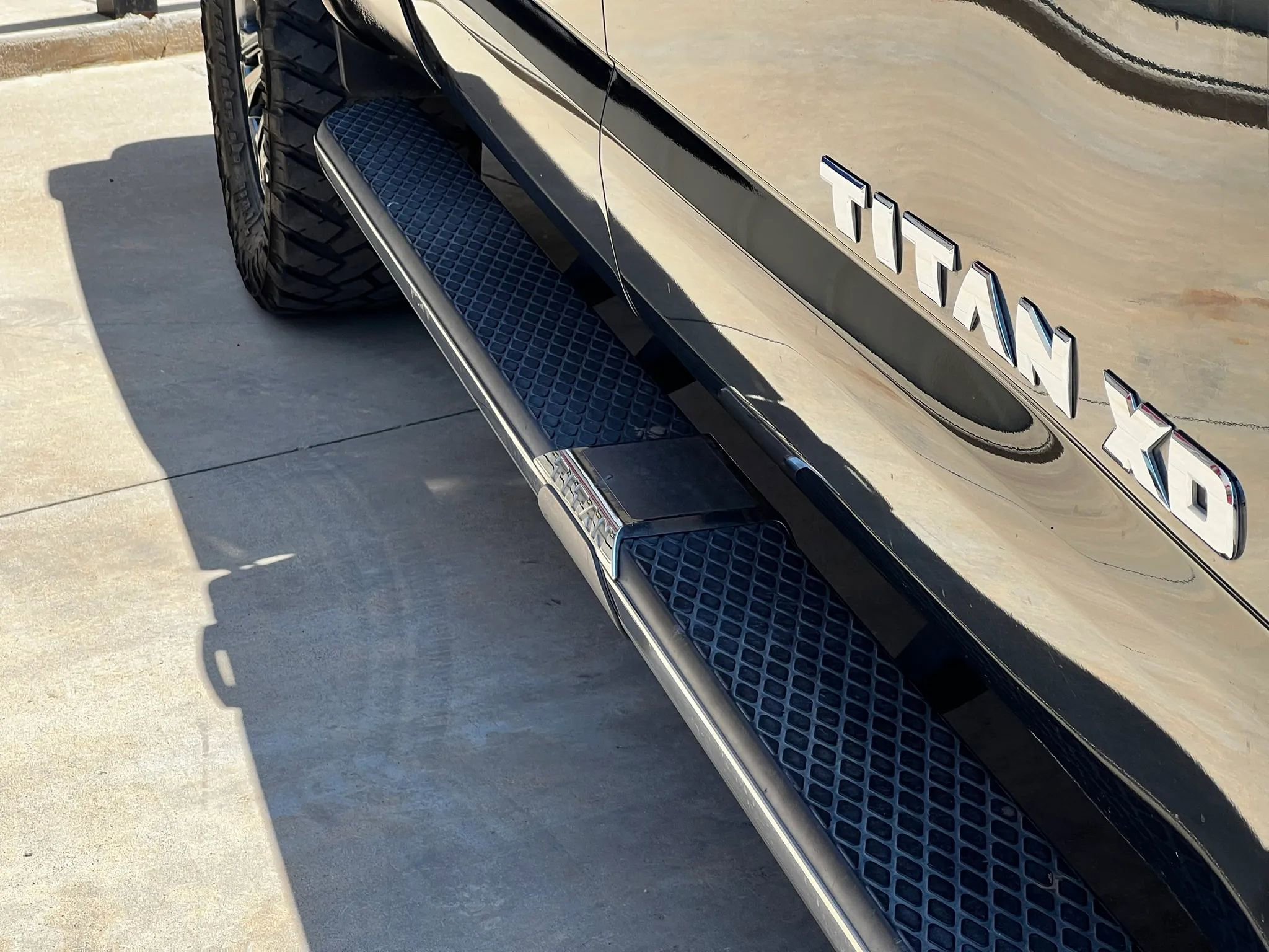 Used 2016 Nissan Titan Platinum Reserve AWD/4WD image 7