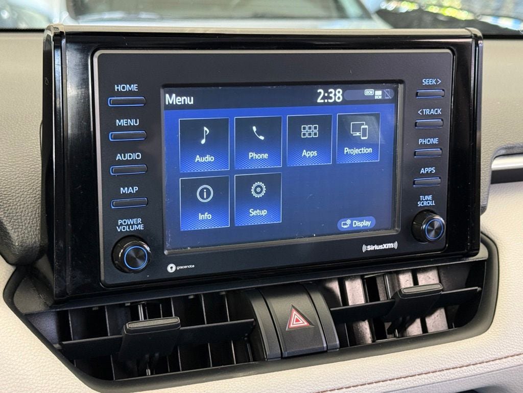 Used 2021 Toyota RAV4 XLE FWD image 14
