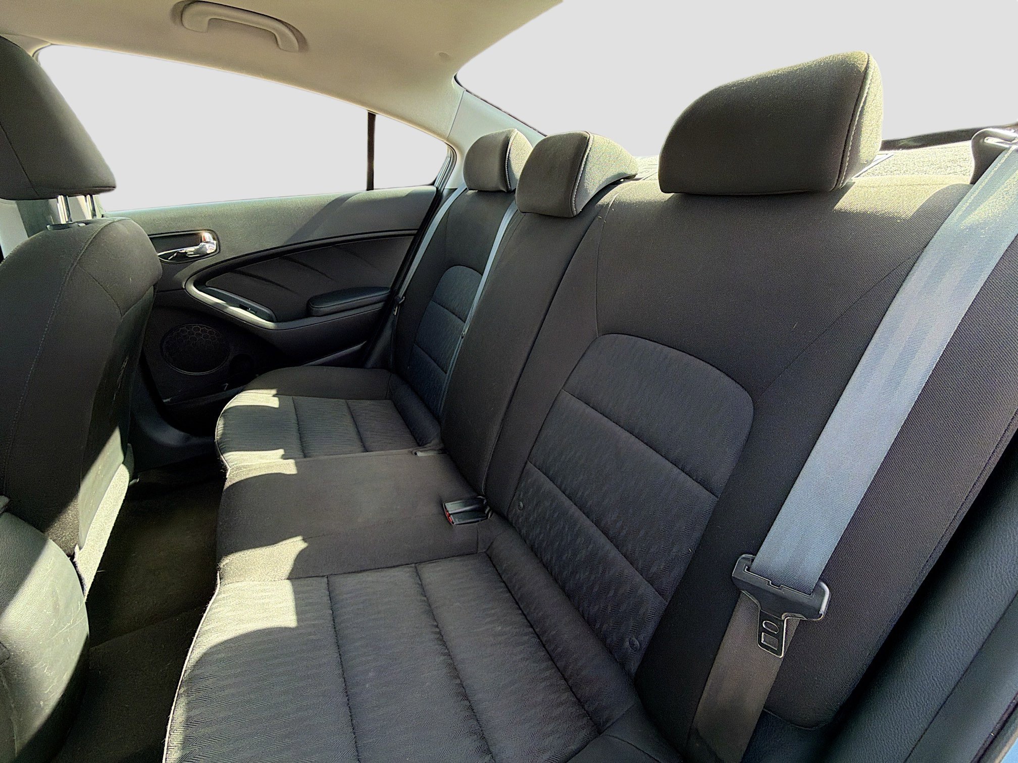 Used 2016 Kia Forte LX image 19