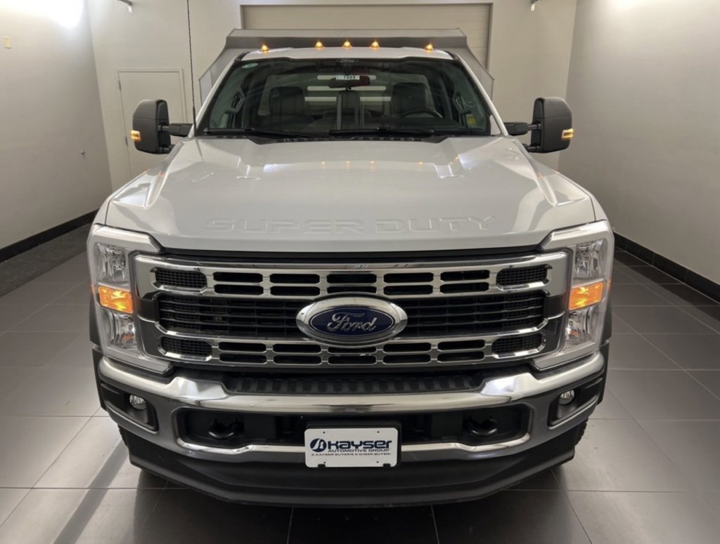New 2025 Ford F550 4x4 Regular Cab Super Duty image 2