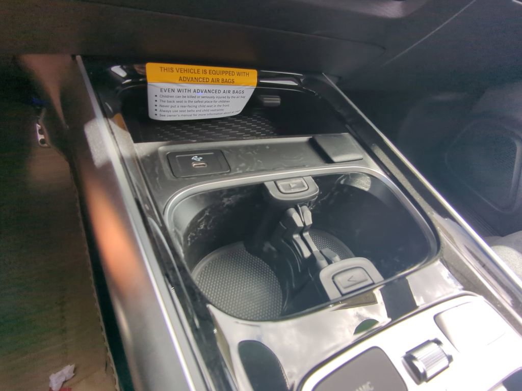 Certified 2025 Mercedes-Benz GLA 250 image 8