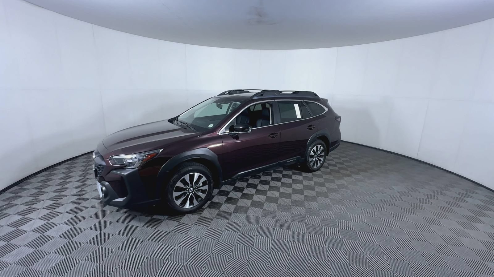 Used 2023 Subaru Outback Limited XT AWD/4WD image 4