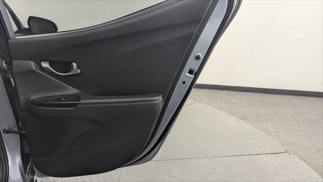 Used 2019 Hyundai Veloster 2.0 image 18