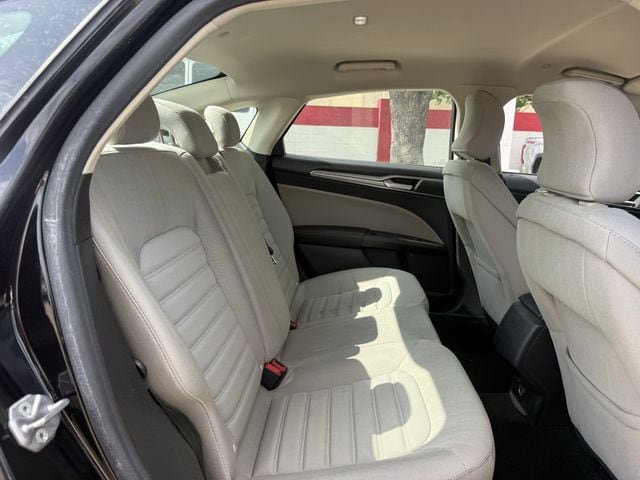 Used 2018 Ford Fusion S FWD image 29