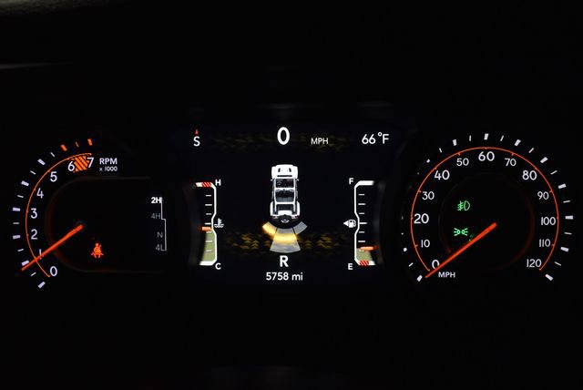 Used 2024 Jeep Wrangler Willys image 16