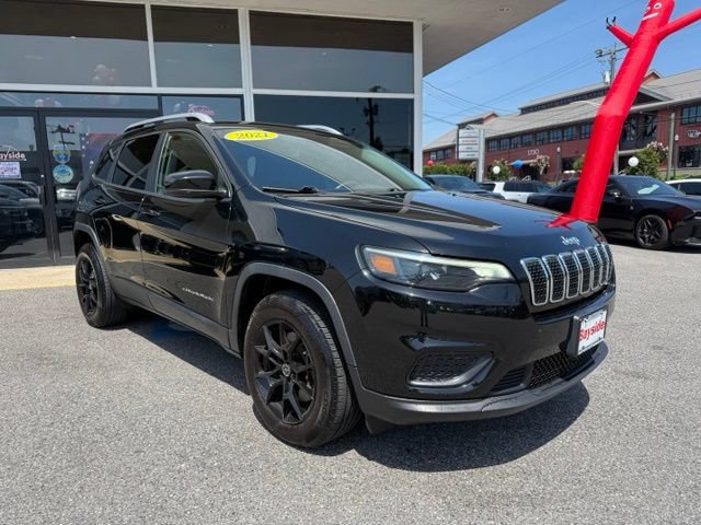 Used 2021 Jeep Cherokee Latitude AWD/4WD image 2