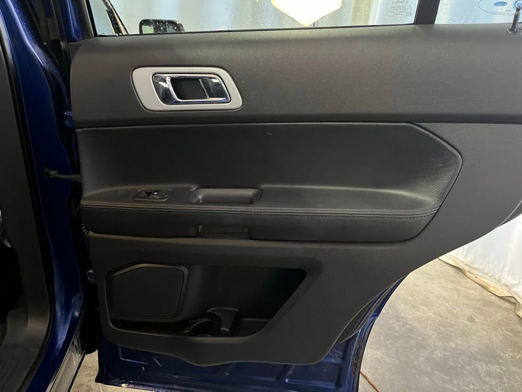 Used 2013 Ford Explorer Limited AWD/4WD image 24