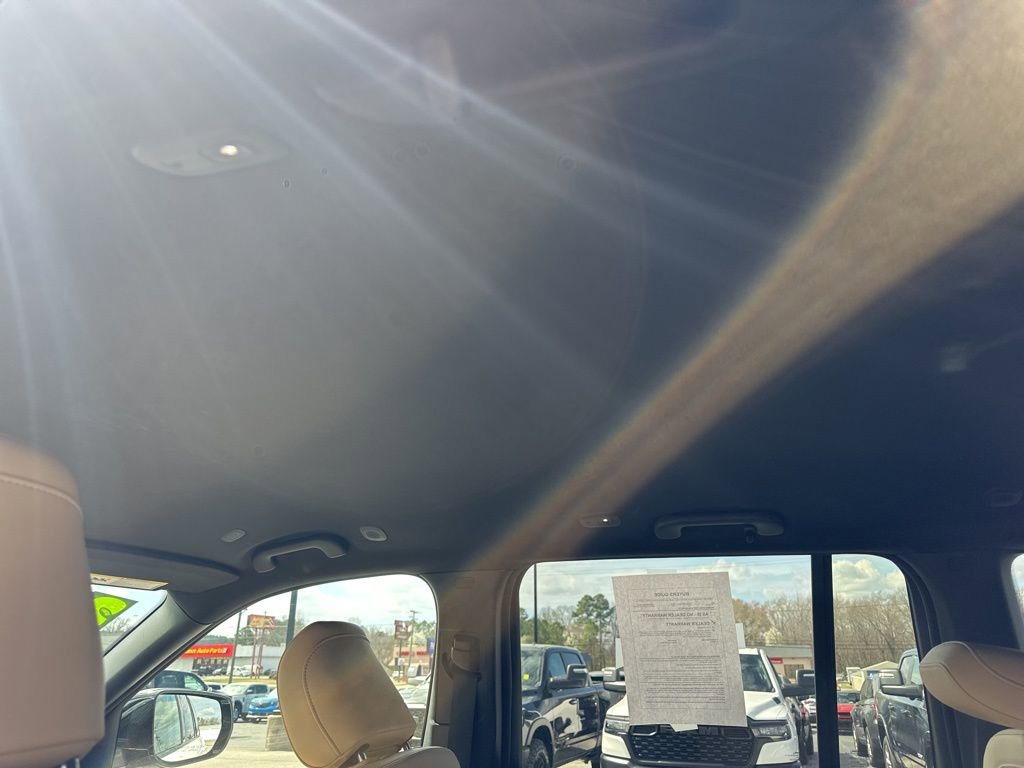 Used 2024 Jeep Grand Cherokee Limited image 26