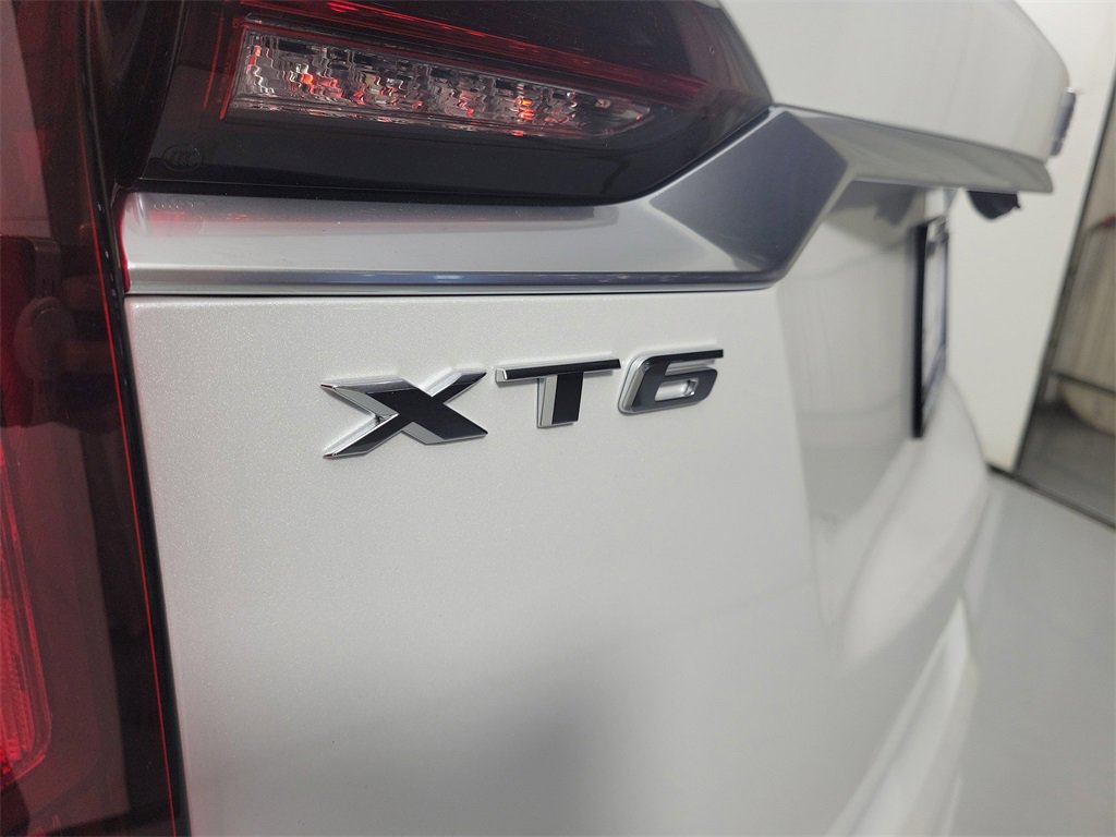 Certified 2024 Cadillac XT6 Premium Luxury w/ LPO, Floor Liner Package image 7