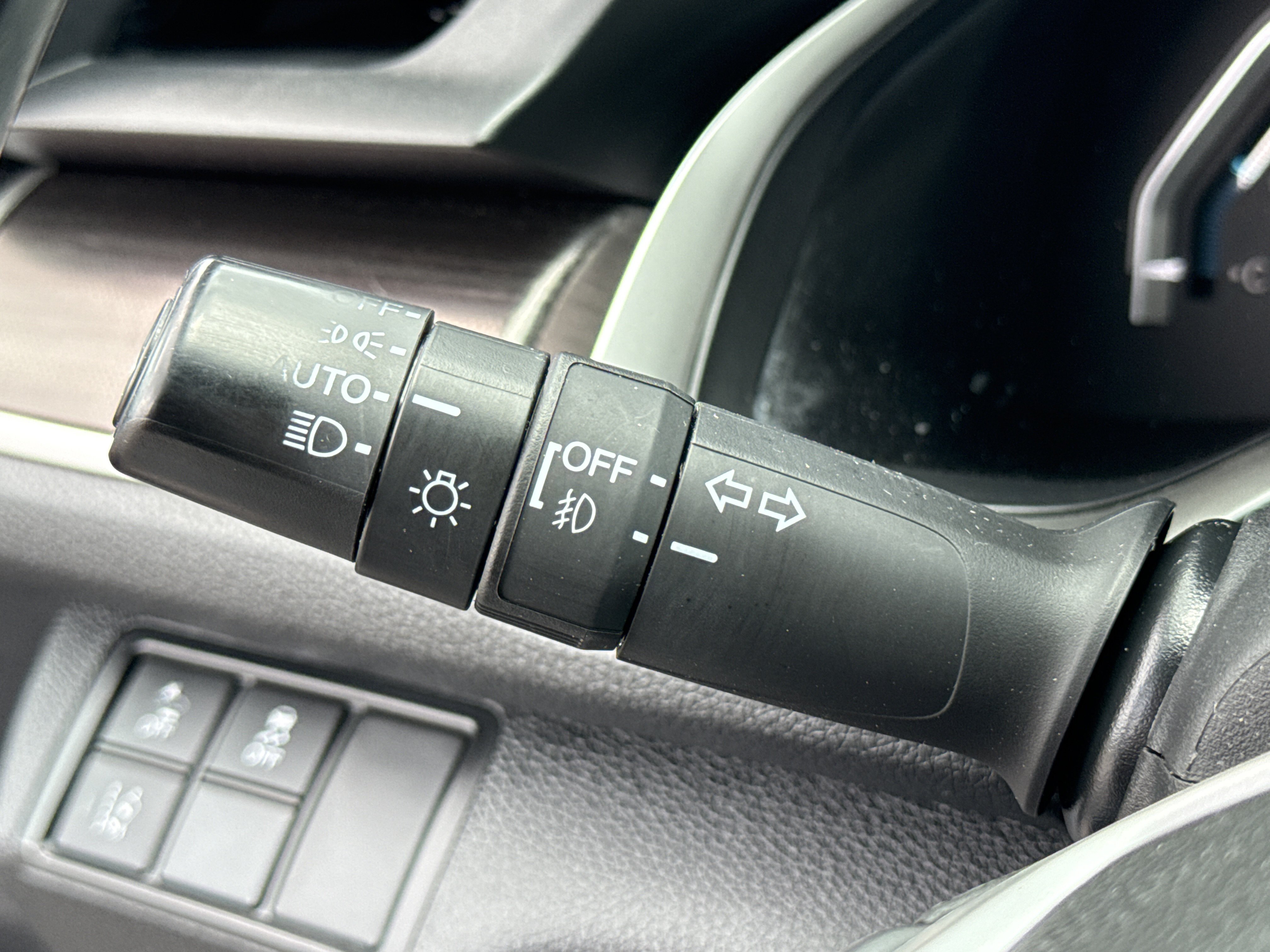 Certified 2020 Honda Civic EX image 32