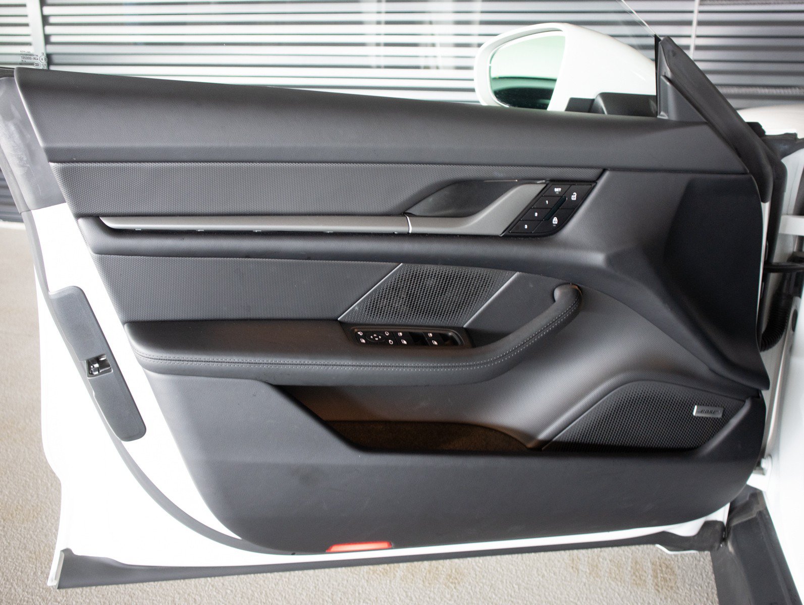 Certified 2026 Porsche Taycan AWD/4WD image 23