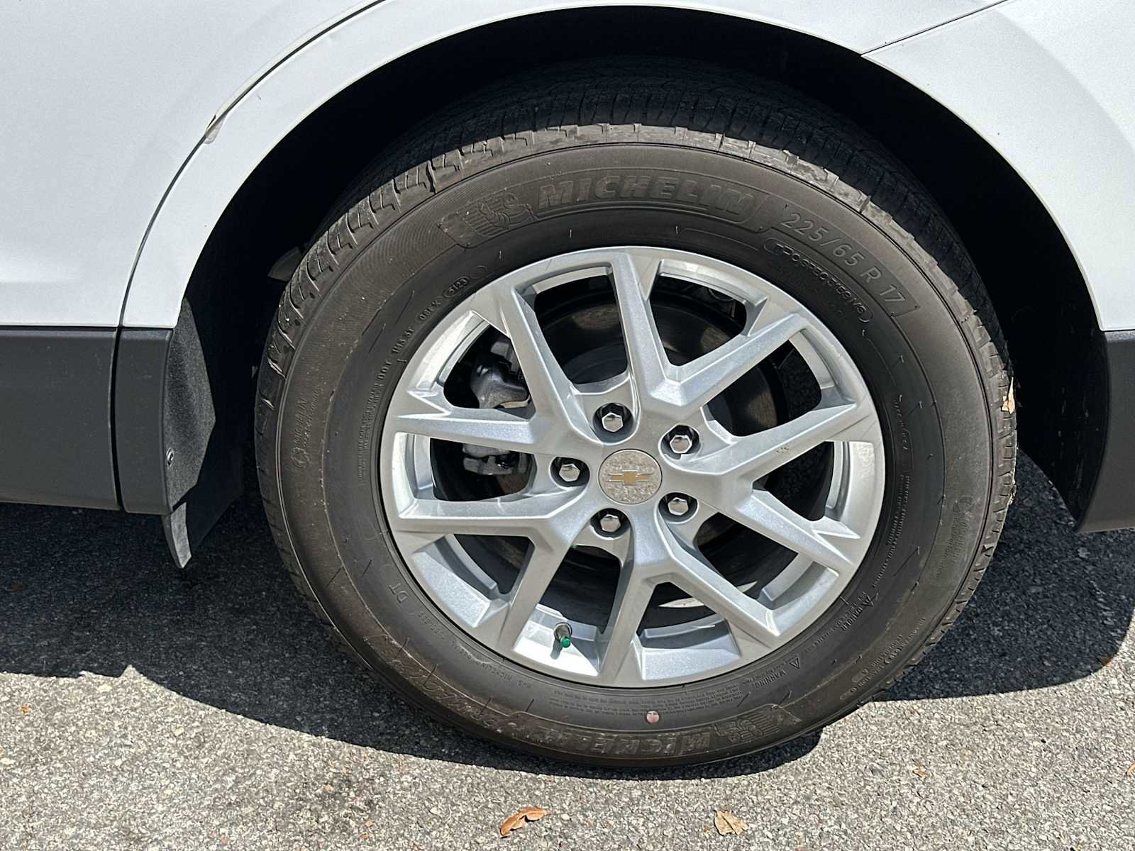 Certified 2024 Chevrolet Equinox LT FWD image 12