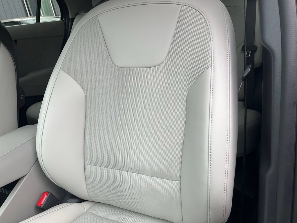 Used 2023 Kia Niro Wind FWD image 17