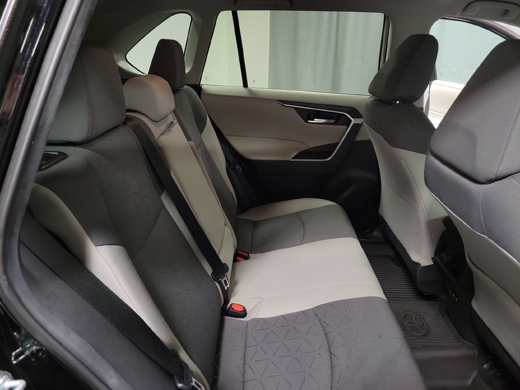 Used 2021 Toyota RAV4 XLE w/ XLE Grade Weather Package FWD image 32